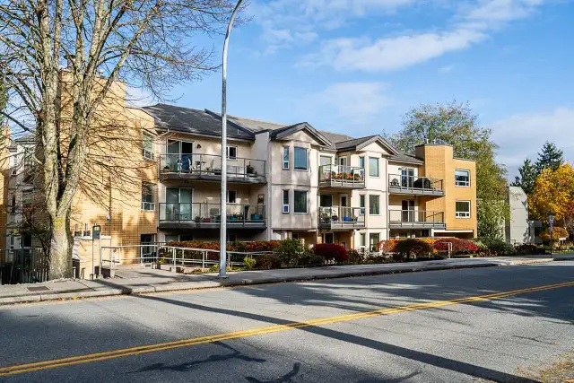 212 15255 18 AVENUE Surrey, British Columbia in Condos for Sale in Delta/Surrey/Langley - Image 2