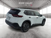 HEATED FRONT SEATS, HEATED STEERING WHEEL, ALLOY WHEELS, EXTERIOR PARKING CAMERA REAR, AUTOMATIC TEM... (image 2)