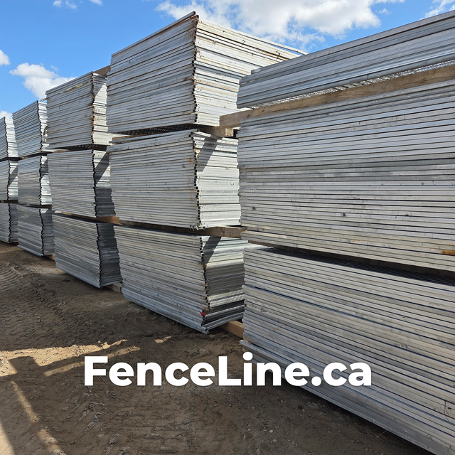 Fence Panel Set – Standard Duty – 6ft x 10ft – Brand New