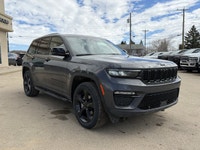 This Jeep Grand Cherokee delivers a Regular Unleaded V-6 3.6 L/220 engine powering this Automatic tr... (image 7)