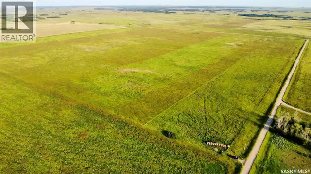 1 Quarters RM 316 Harris Rm No. 316, Saskatchewan in Land for Sale in Saskatoon - Image 4