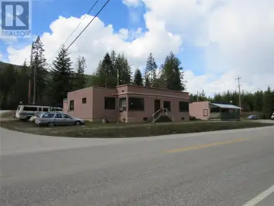 THE BEST OF BOTH WORLDS!! COMMERCIAL ZONED 900 SQUARE FOOT CONCRETE BLOCK BUILDING PLUS LEGAL DUPLEX...