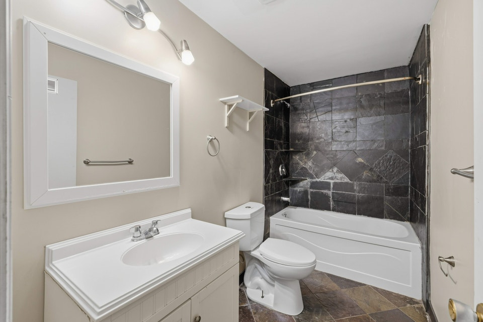 Spacious 3-Bedroom Apartment Near Downtown - Utilities Included! 3
