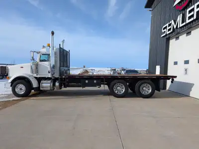 Barn Find! 2018 Peterbilt 367 Flatbed Tandem 8.5x22 Deck Truck ONLY 52,586 KMS, and 1,118 hrs Engine...