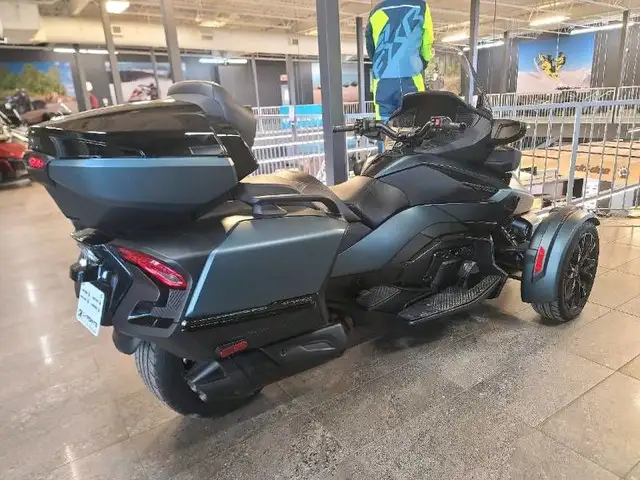 2025 CAN-AM Spyder RT Limited SE6 in Sport Touring in Lanaudière - Image 8