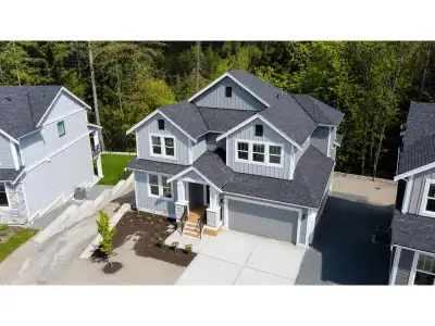 These homes just feel good the moment you walk in. The Ross Craftsman plan offers over 4,000 sq ft b...