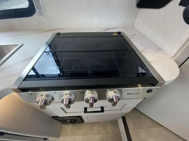 2024 Coachmen RV Freelander 23FS in RVs & Motorhomes in Kamloops - Image 20