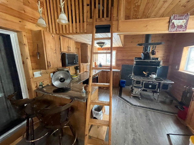 The perfect getaway spot on the Sturgeon River! in Houses for Sale in North Bay - Image 3