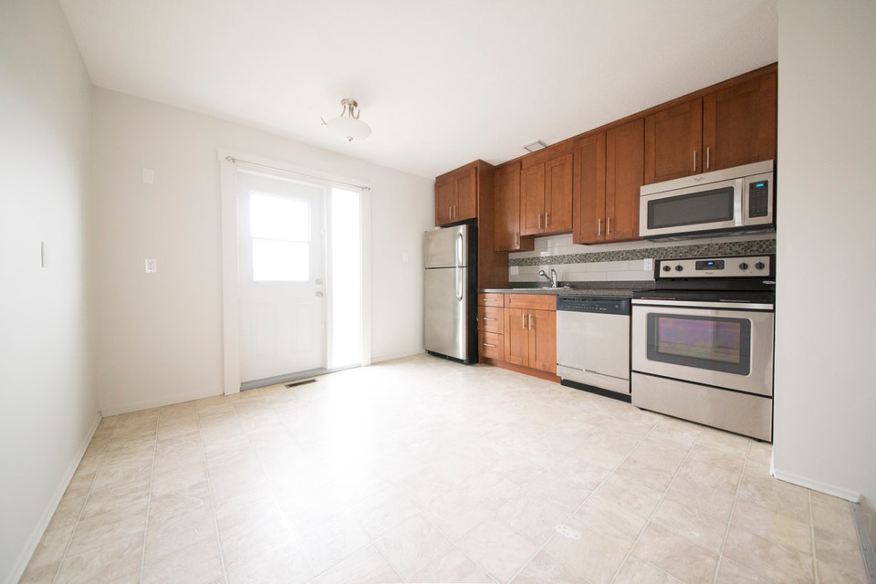 Renovated Alberta Side Four Plex* Long Term Rentals Lloydminster Kijiji