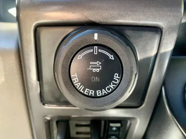 2016 FORD F-150 4X4 CREW 6.5FT LOW KMS LOADED in Cars & Trucks in Guelph - Image 27