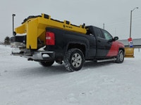 GREAT PLOW TRUCK WITH SALTER/SALT SPREADER, FISHER PLOW, POWER WINDOWS, LOCKS, A/C, TILT CRUISE AND... (image 1)