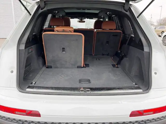 2025 Audi Q7 Technik | EXECUTIVE DEMO | FULLY EQUIPPED | 7 in Cars & Trucks in Windsor Region - Image 16