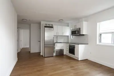 renovated one bedroom, Church and Wellesley - ID 500, View more