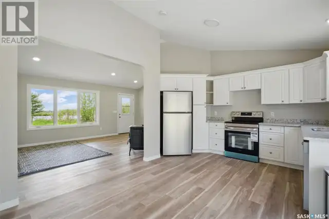 Christian Acreage 304 Railway AVENUE Meath Park, Saskatchewan in Houses for Sale in Meadow Lake - Image 12