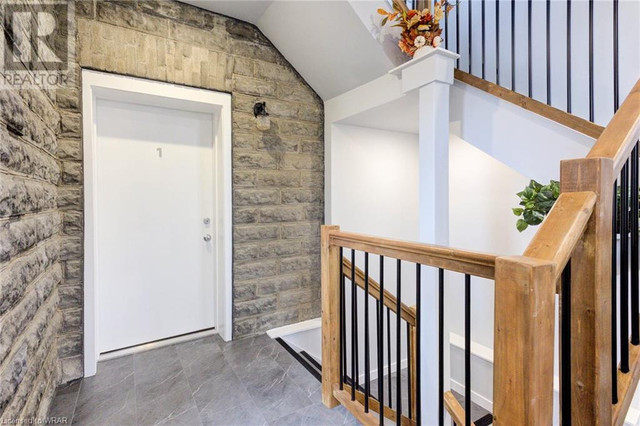 820 LAUREL Street Cambridge, Ontario in Houses for Sale in Cambridge - Image 4