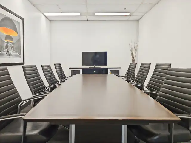 Office space for rent for 4 persons in Pacific Centre Vancouver in Commercial & Office Space for Rent in Vancouver - Image 6