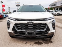 Experience the versatile 2024 Chevrolet Trax FWD 4dr ACTIV, now available in a sophisticated white f... (image 1)