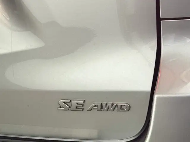 2017 Toyota Highlander XSE, AWD, Captain Seats, No Accident in Cars & Trucks in Edmonton - Image 27