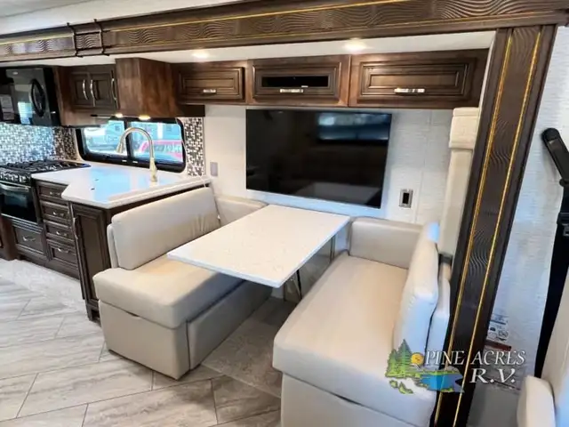2024 Newmar Bay Star Sport 2912 Gas Full Wall Slide Out+1 more in RVs & Motorhomes in Moncton - Image 14