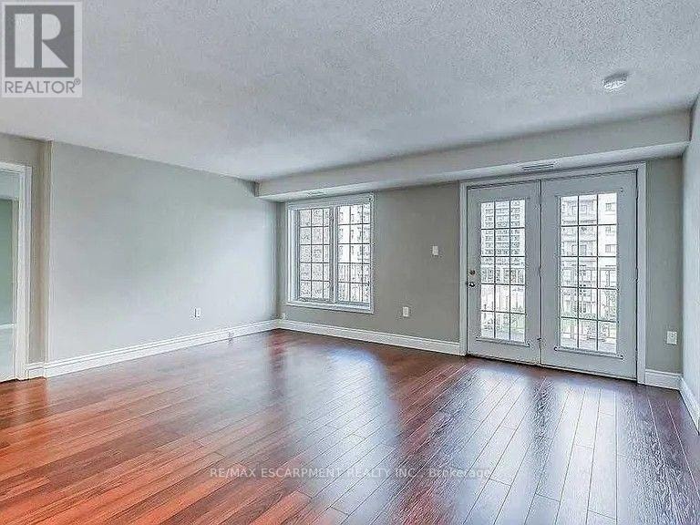 F405 - 216 PLAINS ROAD W Burlington (Bayview), Ontario 5