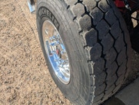 2020 Peterbilt 367 Tri Drive Logging Truck with Scales KMS: 228,363 HRS: 5,822 Engine: Cummins X15 5... (image 9)