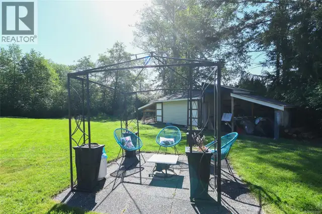 1804 Little River Rd Comox, British Columbia in Houses for Sale in Comox / Courtenay / Cumberland - Image 14