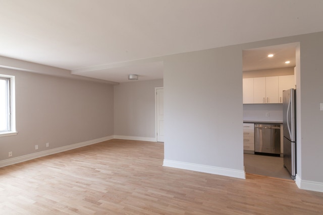 4555 Bonavista Avenue — photo 3