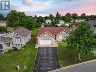 Charming Bungalow Retreat with Modern Comforts & Spacious Living! Welcome to this beautifully mainta...