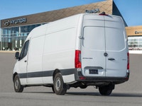 2024 Mercedes-Benz SPRINTER 2500 TURBO DIESEL | NO REPORTED ACCIDENT The 2024 Mercedes-Benz Sprinter... (image 4)