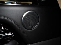This beautiful 2020 Range Rover P525 is a local Ontario vehicle. Unleash refined power and luxury wi... (image 9)