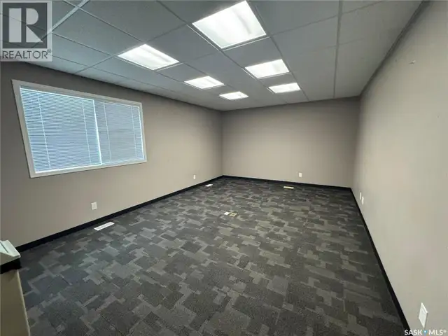 102 Sims AVENUE Weyburn, Saskatchewan in Commercial & Office Space for Sale in Regina - Image 14