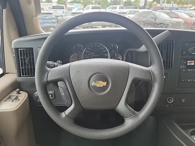 2025 Chevrolet Express 2500 Work Van in Cars & Trucks in Markham / York Region - Image 15