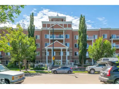 This spacious 936 sq ft 1 bedroom plus den condo is perfect for you! Enjoy cooking and eating in the...