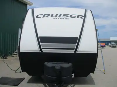 A great couple’s unit with 2 slides , kitchen island , 2 power awnings , rear living area ,front kin...