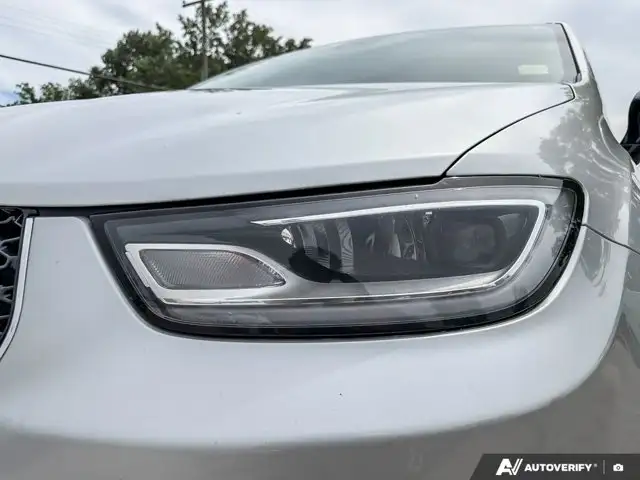 2024 Chrysler Pacifica | Touring-L | Apple CarPlay and Android in Cars & Trucks in Winnipeg - Image 12