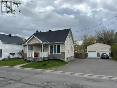 Beautiful and cute 2 storey older home in the City of Rockland nestled on a quiet street .This home...