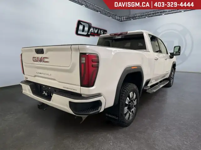 2025 GMC Sierra 3500HD Denali 4WD Crew Cab Standard Box Denali in Cars & Trucks in Lethbridge - Image 6