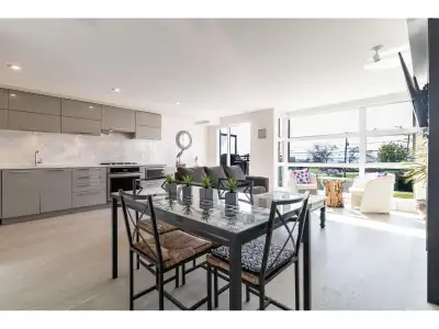 Seaside living in White Rock! Steps from the beach, trails, restaurants, and shops. This 721 sq.ft 1...