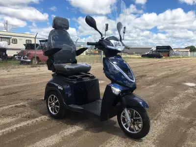 LEAVE BOREDOM IN THE DUST ZERO DOWN FINANCING AVAILABLE!!! PLEASE CALL 204-724-2438 FOR DETAILS (THE...