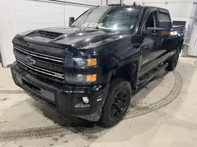 Le Chevrolet Silverado 2500 HD LT ZZ1 AWD MAGS CRUISE A/C BLUETOOTH 2019 usagé offert chez AutoStudi...