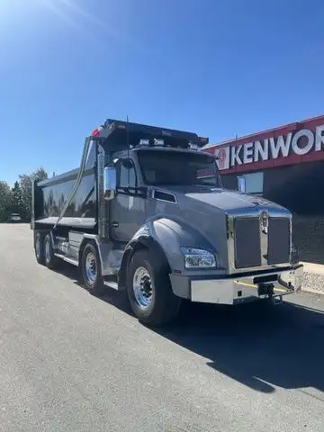 2026 CENTURY PLATINUM T880 TWIN STEER WITH 21' BIBEAU DUMP BODY !! 2026 CENTURY PLATINUM T880 WITH S...