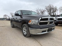 | Class IV Hitch Receiver | Hands-Free Communication with Bluetooth | Fully Automatic Headlights | R... (image 1)