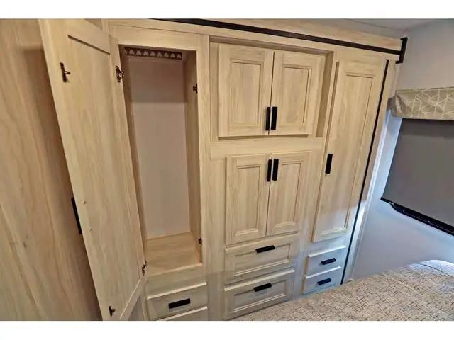 2024 Forest River Sunseeker 3250 2 extension 2024 + lit superpos in RVs & Motorhomes in Laval / North Shore - Image 26