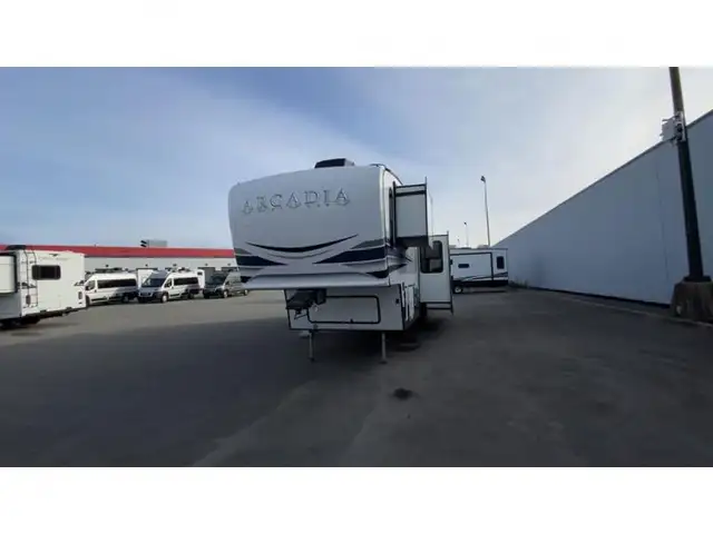 2022 Keystone RV Arcadia 3940LT in Travel Trailers & Campers in Kamloops - Image 10