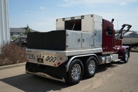 --DRIVE THE DREAM THIS SUMMER AT ADRENALIN MOTORS! NOW LOCATED IN GASOLINE ALLEY, RED DEER!-- 2009 L... (image 4)