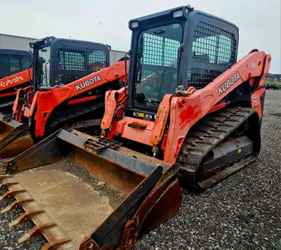 New tracks, fresh service, 2 buckets, std flow, radio New/Used : Used Condition : Good Hours : 1280...
