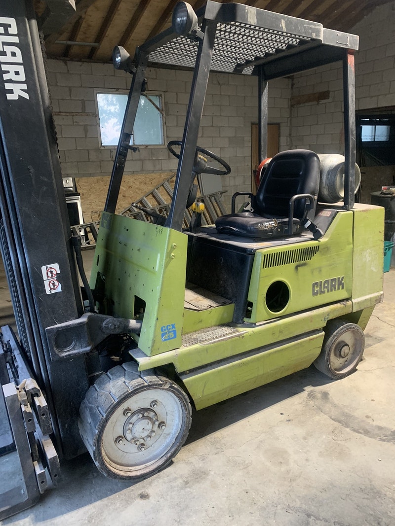 Clark forklift Heavy Equipment Oakville / Halton Region Kijiji
