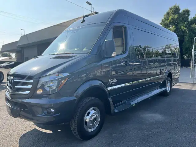 2018 Regency 3500 XALTA LX **SPRINTER MERCEDES DIESEL 4X4** in RVs & Motorhomes in Laval / North Shore - Image 11