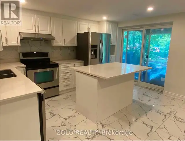 236B RENFORTH DRIVE Toronto (Markland Wood), Ontario in Long Term Rentals in Mississauga / Peel Region - Image 7