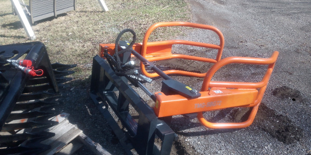 Bale Grabber skid steer hookup Unused $1500 in Farming Equipment in Kawartha Lakes - Image 4